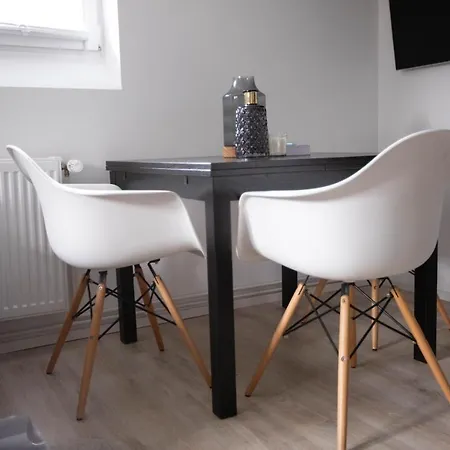 80Qm - 4 Rooms - Private Parking - Keller-Basement - Mallibase Apartments Hannover Exterior foto
