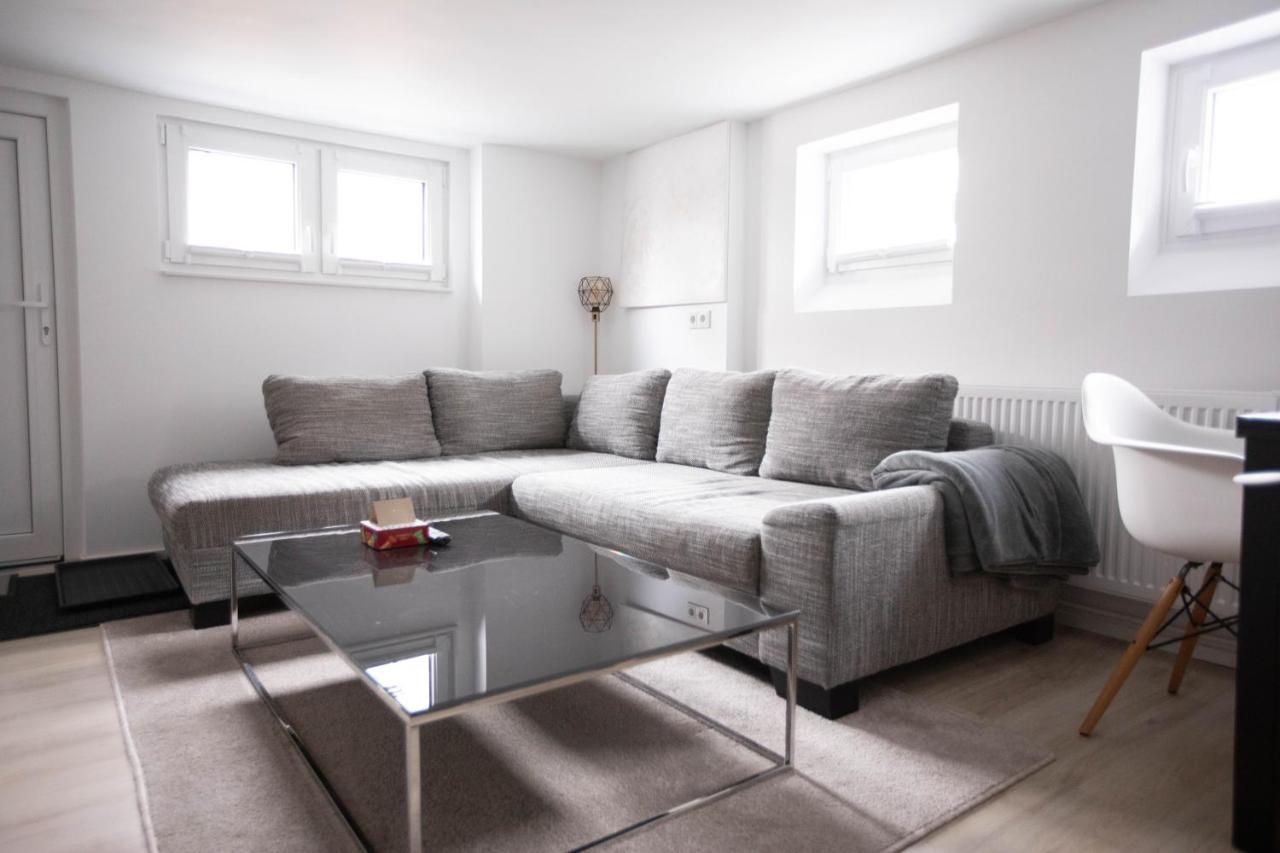 80qm - 4 - Private Parking - Keller-basement - Mallibase Appartement